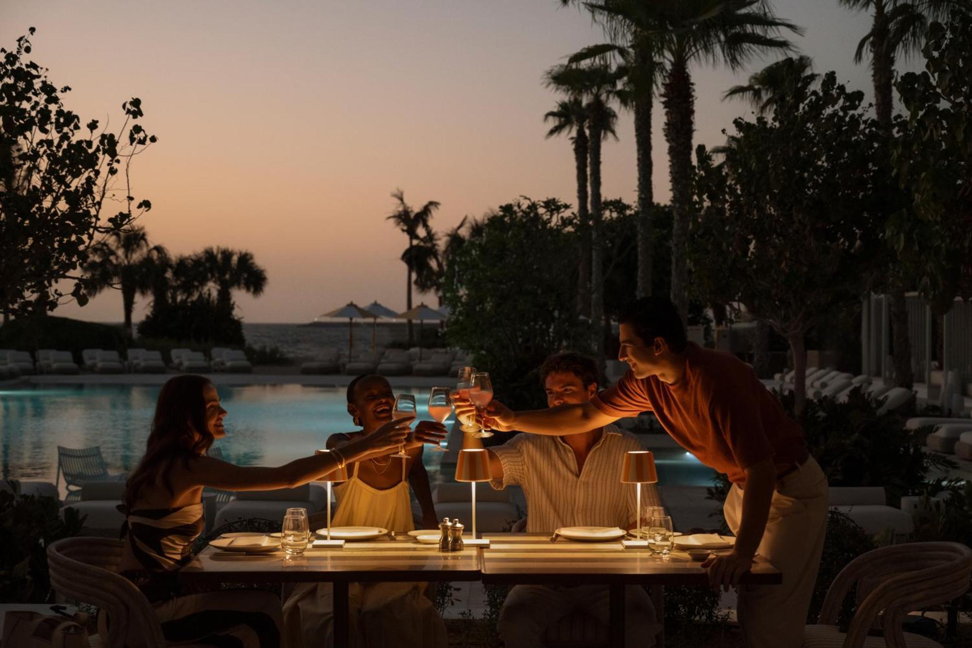 Caesars Palace Dubai Bagian luar foto The Beach Club